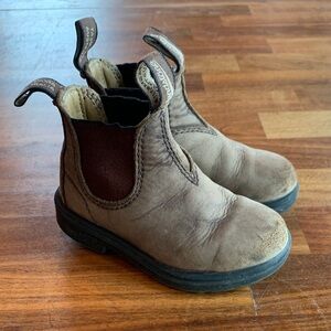 Blundstone kids boots 8US 7Aus brown blundies
